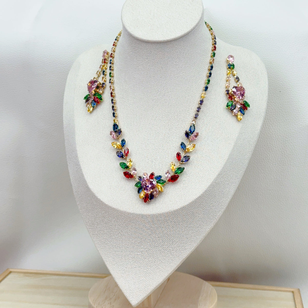Lucky game - Jewelry set (necklace and earring)